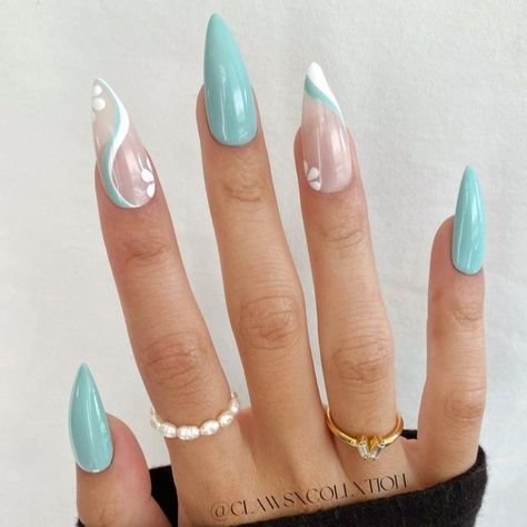 Nails Turquesa, Almond Acrylic Nails Designs, Mint Nails, Turquoise Nails, Nails Yellow, Simple Gel Nails, Classy Acrylic Nails, Almond Nails Designs, Nail Idea