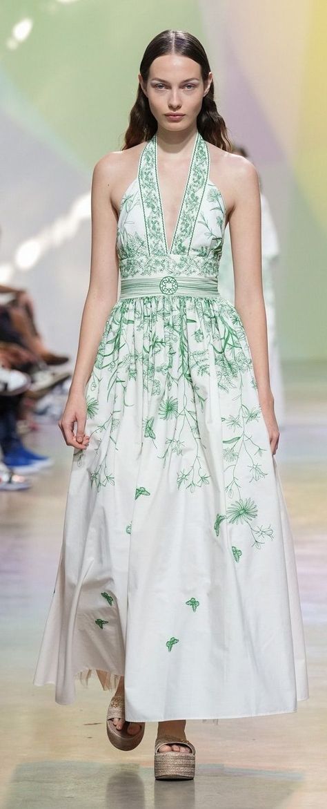 Elie Saab 2023, Elie Saab Spring 2023, Spring 2023 Ready To Wear, Ellie Saab, Elie Saab Spring, Modern Romance, Spring 2023, Elie Saab, Embroidered Dress