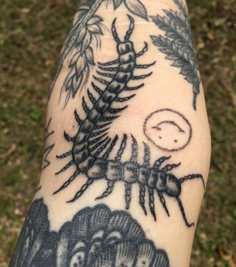 centipede bug tattoo Traditional Insect Tattoo Black, Bug Forearm Tattoo, Tattoo Ideas Insects, Insect Chest Tattoo, Traditional Style Bug Tattoo, Centipede Knee Tattoo, Bug Leg Tattoo, Bug Patchwork Tattoo, Cenepede Tattoo