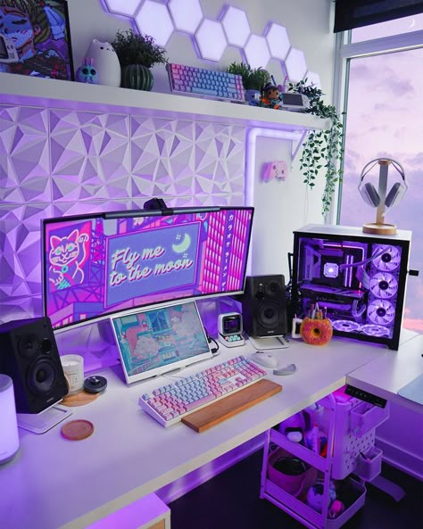 pink and purple gaming setup for inspiration for gamer girls. with neon lights, gaming computer pc, and pastel aesthetics Purple Gaming Setup, Gaming Set Ups, Set Up Gamer, Aesthetic Gaming, Gaming Aesthetic, Gaming Setup Ideas, Gaming Desk Setup, Gaming Area, Game Setup