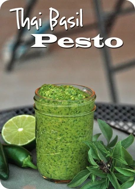 Thai Basil Pesto, Thai Basil Recipes, Homemade Basil Pesto, Basil Pesto Recipe, Pesto Sauce Recipe, Pesto Vegan, Homemade Pesto Sauce, Basil Pesto Recipes, Basil Recipes