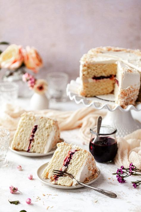 Coconut Cake Recipe with Berry Compote - Eat More Cake By Candice Cottage Recipes, Sweety Pie, Compote Recipe, Cake Storage, Coconut Cake Recipe, Berry Compote, Berry Cake, Delicious Cake Recipes, Delicious Cake