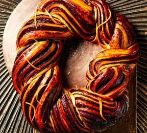 Orange Babka, Babka Recipes, Babka Bread, Babka Recipe, Chocolate Babka, Bread Sweet, Jewish Food, Bbc Good Food, Food Drink Photography