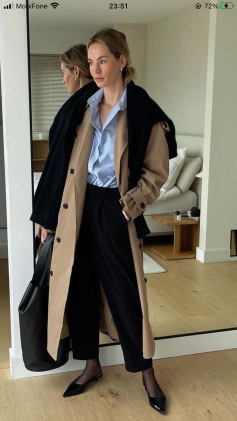 Maxi Dress Minimalist, Trench Coat Formal Outfit, Sweater Dress Work Outfit Winter, Anoukyve Style Inspiration, Business Casual Outfits Autumn, Winter Sunday Outfit, Corporate Baddie Outfits, Corporate Wardrobe, Corporate Baddie