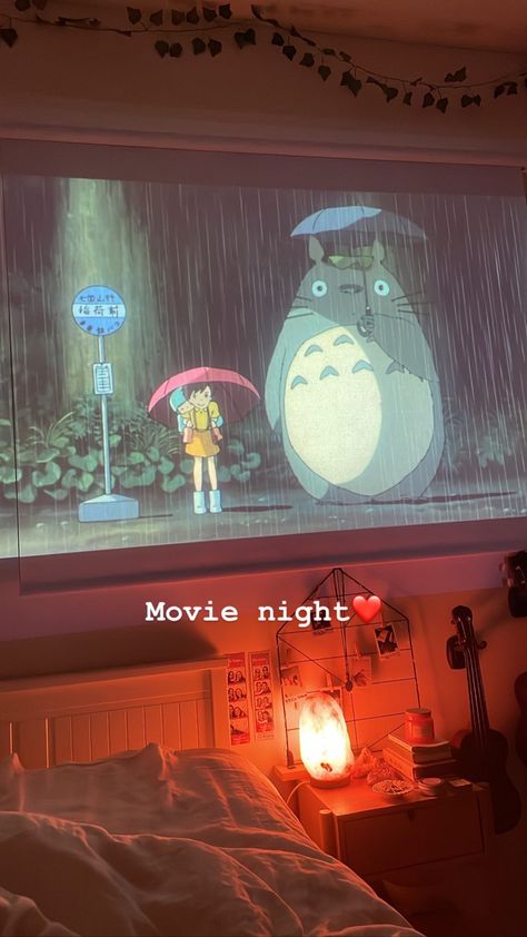 Totoro Room Decor, My Neighbour Toroto, My Neighbor Totoro Aesthetic, Totoro Room, Totoro Bedroom, Galentines Sleepover, Totoro Aesthetic, Totoro Movie, Wallpaper House