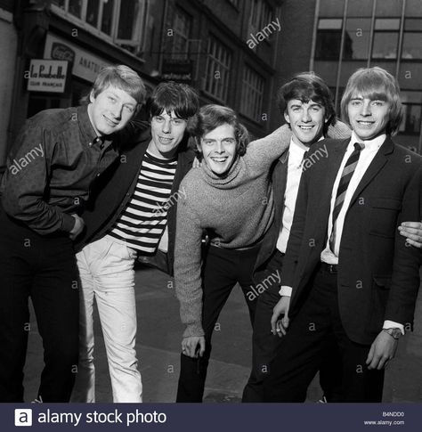 Sixties | The Yardbirds: Chris Dreja, Jeff Beck, Paul Samwell-Smith, Jim McCarty and Keith Relf 1960s Music, The Yardbirds, Van Morrison, Jeff Beck, British Invasion, Jimmy Page, Eric Clapton, Led Zeppelin, Classic Rock