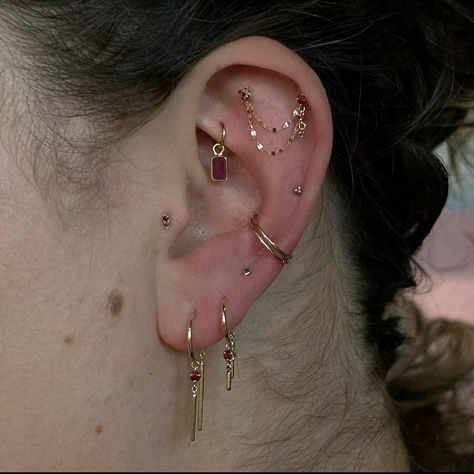 Ear Styling, Ear Curation, Cool Ear Piercings, Cooler Style, Pretty Ear Piercings, Cute Ear Piercings, Cool Piercings, Ear Style, Earring Inspo