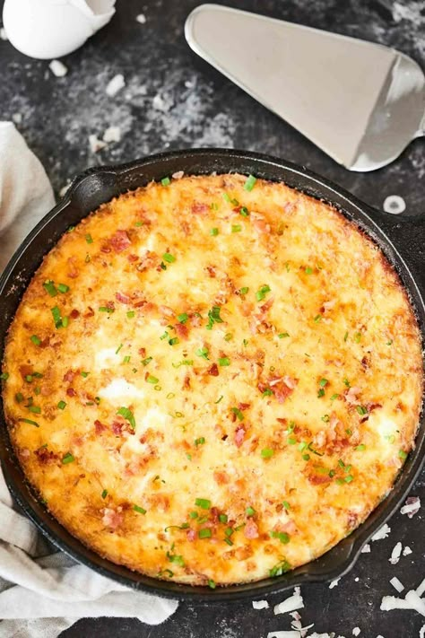 Crustless Quiche Lorraine Recipe - Bacon Gruyere Egg Bake Easy Filling Breakfast, Crustless Quiche Lorraine, Bacon Quiche Recipe, Quiche Recipes Crustless, Crustless Quiche Recipe, Keto Brunch, Quiche Lorraine Recipe, Frozen Pie Crust, Bacon Quiche