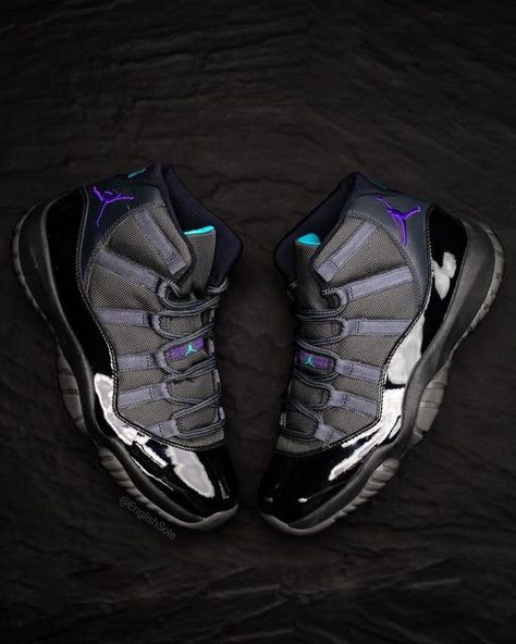 Jordan 11 Gamma Blue, Blue Outfit Men, Air Jordan 11s, Air Jordan Basketball Shoes, Sneaker Bar, Jordan 11s, Jordan Basketball Shoes, Rare Sneakers, Purple Logo