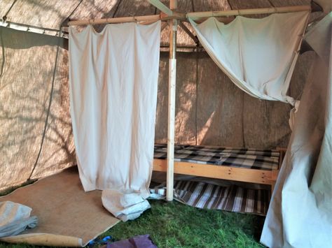 Fantasy Layout, Larp Tent, Larp Camp, Larp Camping, Medieval Encampment, Medieval Tent, Larp Inspiration, Viking Camp, Hot Tent