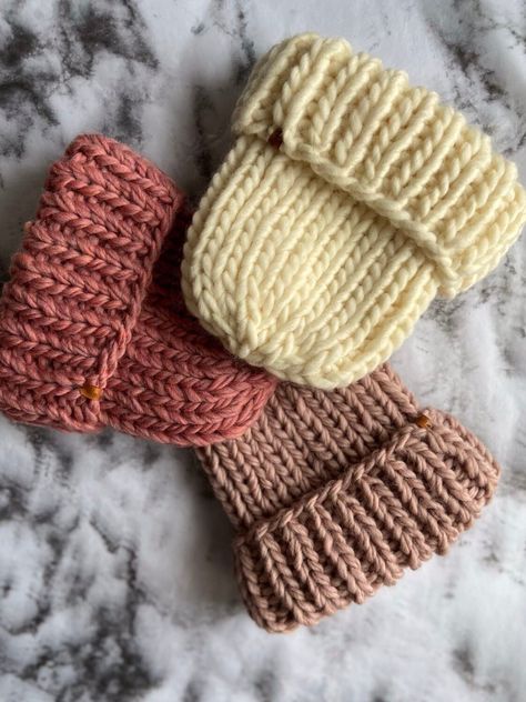 Handmade Hats For Women, Hand Knit Beanie, Knit Chunky Beanie, Chunky Knit Beanie, Super Chunky Knit, Crochet Winter Hats, Chunky Beanie, Chunky Hat, Handmade Beanies