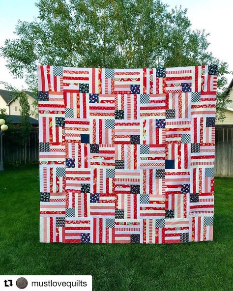 Flag Quilts, American Flag Quilt, Flag Quilt, Patriotic Quilts, Toddler Quilt, Quilt Of Valor, Flower Quilt, Summer Quilts, Traditional Fabric