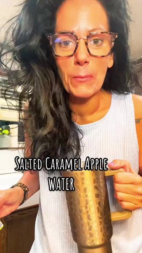 Water Combinations, Water Tok, Banana Water, Apple Water, Salted Carmel, Loaded Teas, Water Mixes, Water Recipes, Flavored Water