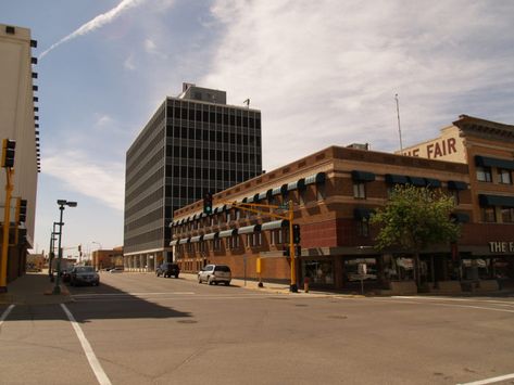 The Most Criminally Overlooked City In North Dakota And Why You Need To Visit Rapid City South Dakota Things To Do, Jamestown North Dakota, Enchanted Highway North Dakota, Dakota Building Nyc, North Dakota Landscape, North Dakota Badlands, Small Town Life, Magic City, Smart City