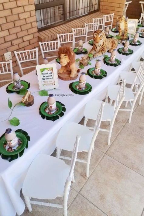 Wild One Table Set Up, Born Two Be Wild Centerpieces, Two Wild Table Decor, Safari Cake Table, Kids Birthday Table Set Up, Birthday Party Table Set Up, Candy Bar Bautizo, Birthday Jungle Theme, Safari Birthday Party Decorations