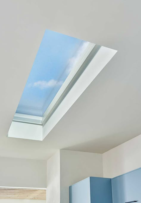 Roof Window Kitchen, Sky Light In Kitchen, Ceiling Skylight, Skylight Design Ideas, Kitchen Skylight Ceilings, Skylight Ideas, Sky Lights In Living Room, Roof Windows Kitchen, Sky Lights