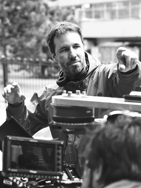 Denis Villeneuve a film director and writer. My favorite of his films are Arrival, Sicario, Enemy and Prisoners. #directors #film My Future Job, Denis Villeneuve, Career Vision Board, Movie Directors, Lights Camera Action, Movie Director, Movie Camera, Love Film, Great Films