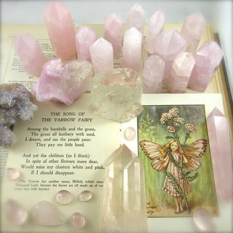 Crystal Vibes, Crystal Aesthetic, Fairy Aesthetic, Pretty Rocks, Season Of The Witch, Flower Fairies, Fantasias Halloween, Witch Aesthetic, Beautiful Evening