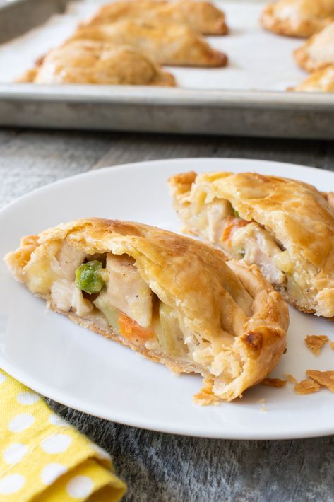 Chicken Pot Pie Hand Pies Chicken Pot Pie Turnovers, Mini Hand Pies Easy, Sourdough Hand Pies, Pot Pie Recipe Puff Pastry Chicken Potpie, Chicken Pot Pie Hand Pies, Hand Held Chicken Pot Pie, Hand Pie Crust Recipe, Chicken Hand Pies Puff Pastries, Chicken Pot Pie Hand Pies Puff Pastries