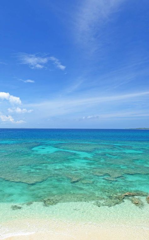 The pristine Okinawa beaches make for the perfect getaway you might have thought impossible in Japan Okinawa Beach Aesthetic, Okinawa Japan Beach, Beaches In Japan, Okinawa Japan Aesthetic, Okinawa Aesthetic, Okinawa Beach, Japan Beach, Japan Okinawa, Current Aesthetic