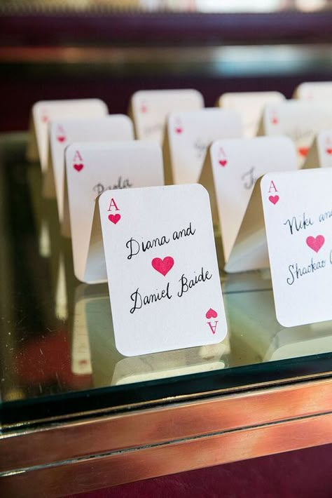 Playing Card Name Cards, Wedding Place Card Alternatives, Poker Theme Wedding, Playing Card Place Cards, Playing Cards Party Theme, Playing Card Seating Chart, Playing Card Table Numbers, Guest Cards Wedding, Playing Card Decorations