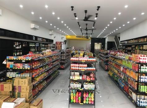 Retail Store Layout, Super Mercado, Supermarket Design Interior, Asian Store, Store Shelves Design, Small Bathroom With Shower, Grocery Store Design, Retail Store Interior Design, Retail Space Design