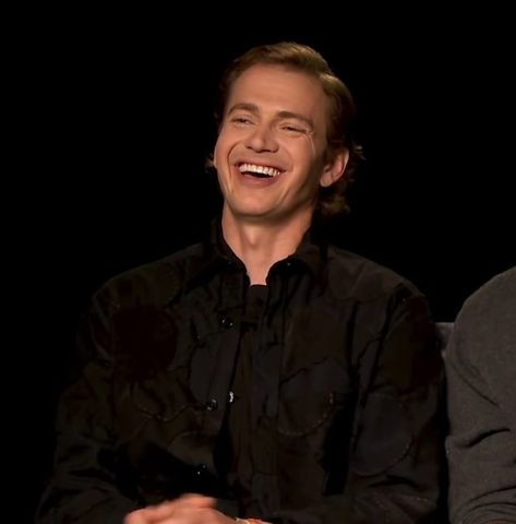 Hayden Christensen Smiling, Star Wars Cast, Star Wars Anakin, Hayden Christensen, Zoo Wee Mama, Elegant Man, Angel Face, Star Wars Clone Wars, Fictional Crushes