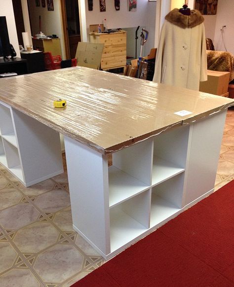 Ikea Sewing Table, Sewing Table Ideas, Diy Craft Table, Table Placement, Craft Room Tables, Sewing Room Furniture, Craft Table Diy, Sewing Room Inspiration, Sewing Room Design