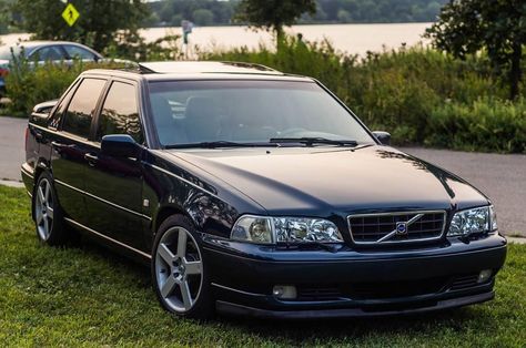 Volvo S70, Volvo 850, Volvo Cars, Maserati, Rolls Royce, Bentley, Land Rover, Jaguar, Volvo