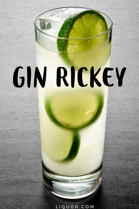 Gin Soda Cocktails, Club Soda Cocktails, Best Alcoholic Drinks, Gin Rickey, Strawberry Banana Milkshake, Gin And Soda, Coctails Recipes, Gin Recipes, Gin Cocktail Recipes