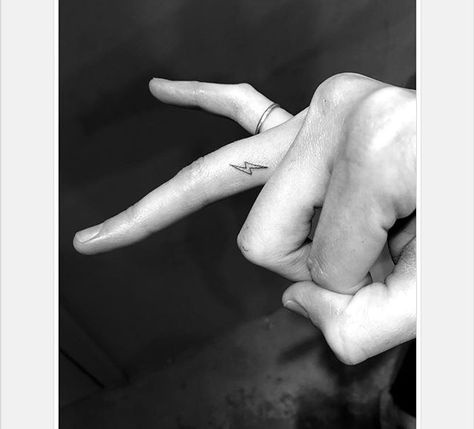 Small Tattoo Finger, Halo Tattoo, Lightning Bolt Tattoo, Lightning Tattoo, Cute Henna Tattoos, Bolt Tattoo, Finger Tats, Hand And Finger Tattoos, Strength Tattoo