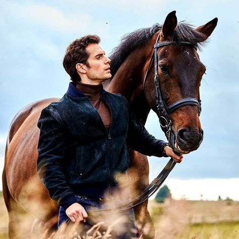 Archives Cavill on Twitter: "… " Horse Photoshoot Ideas, Horse Photography Poses, Horse Riding Aesthetic, Horse And Human, Man On Horse, Horse Fashion, Cowboy Horse, Horse Aesthetic, Man Photography