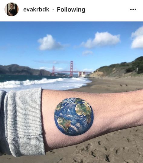 The Universe Tattoo, Landscape Tattoos, Micro Tattoo, Earth Tattoo, Universe Tattoo, Tattoos Mandala, Circle Tattoos, Planet Tattoos, Landscape Tattoo