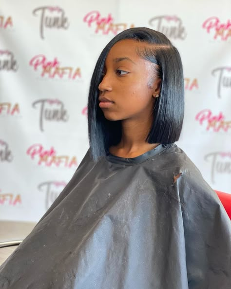 Sew In Bobs, Weave Bob Hairstyles, Weave Bob, Side Part Bob, Cute Bob Hairstyles, Textured Lob, Lemonade Braids Hairstyles, Track Hairstyles, Bob Weave