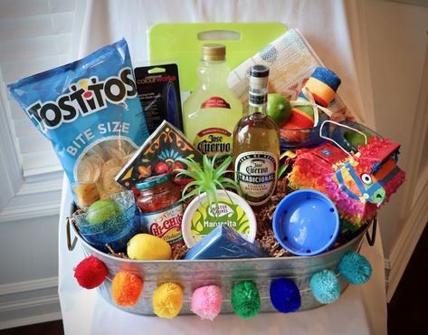 Margarita Raffle Basket Ideas, Diy Margarita Gift Basket, Cuervo Tequila, Margarita Gifts, Margarita Party, Mini Cups, Raffle Basket, Dip Bowls, Raffle Baskets