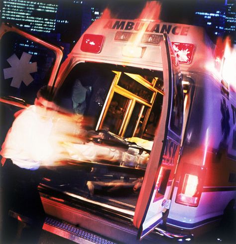 US ambulance Emergency Aesthetic Hospital, Ambulance Wallpaper, Ambulance Aesthetic, Ambulance Pictures, American Ambulance, Er Doctor, Shots Shots Shots, Detective Aesthetic, Escape The Night