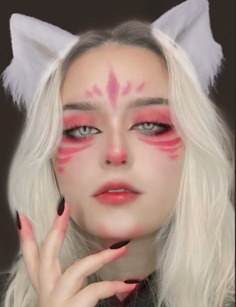 Hallow Makeup Ideas, Kitsune Makeup Halloween, Cute Fox Makeup, White Cat Makeup Halloween, Kitsune Halloween Costume, Kitsune Face Markings, Kitsune Photoshoot, Fox Makeup Look, Oni Makeup