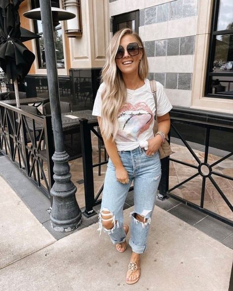 Summer 2023 Outfits Fashion Trends, Hot Mom Outfits, Summer Thrift, 2023 Spring Fashion, Trendy Spring Outfits, Casual Outfits For Moms, Boho Fashion Summer, Nashville Outfits, Spring Break Outfit