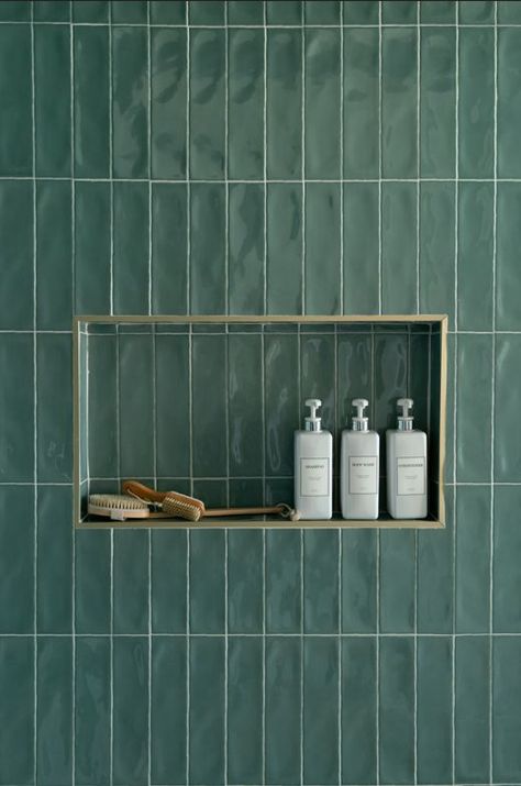 Green tile bathroom, horizontal lay gold lining, bathroom styling Stacked Subway Tile Bathroom, Vertical Subway Tile Bathroom, Green Subway Tile, Green Tile Bathroom, Subway Tiles Bathroom, Bathtub Tile, Subway Tile Kitchen, Bath Tiles, Gold Bathroom