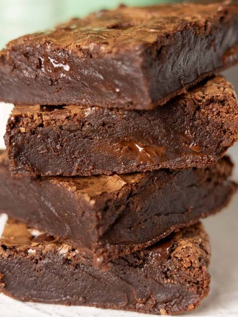 The Best Einkorn Brownies | Honest & Tasty Einkorn Brownies, One Bowl Brownies, Ultimate Brownies, Fudgy Brownie Recipe, Brownies From Scratch, Einkorn Flour, Brownie Ingredients, Brownie Recipe, Fudgy Brownies