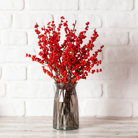 Branches Christmas Decor, Winter Decoration, Dried Flower Arrangements, Christmas Floral, Wedding Basket, Red Berries, Dried Flower, Winter Decor, Autumn And Winter