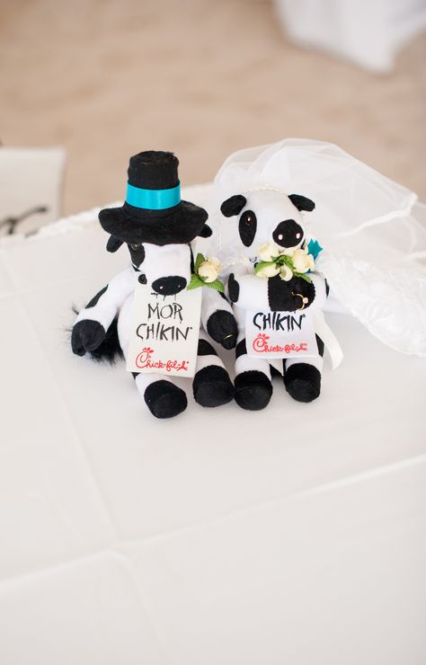 Chickfila Wedding, Chick Fil A Wedding, Cow Photos, Wedding Shower Themes, Couples Bridal Shower, Wedding Aesthetics, Mickey Mouse Ears, Wedding Picture Ideas, Wedding Chicks