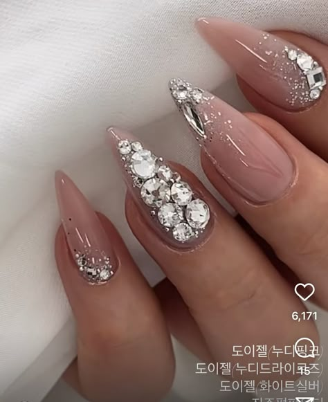 Vanessa Nails, Gem Nail Designs, Champagne Nails, January Nail Designs, Fancy Nail Art, Gel Nail Art Designs, Fall Nail Art Designs, Nail Art Designs Diy, Cute Gel Nails