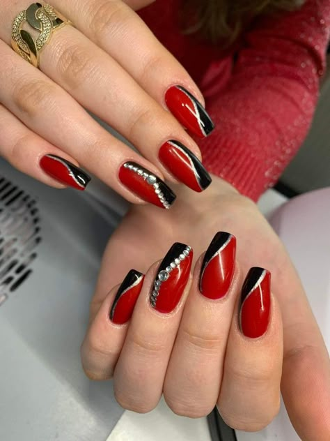 How to Care for Your Negative Space Nail Art to Ensure Longevity Red Black Silver Nails, Red Nails With Black Design, Red Black Nails Designs, Red Black And Silver Nails, Red Black White Nails, Red And Black Nails Design, Black And Red Nail Designs, Red And Black Nail Designs, Red And Black Nail