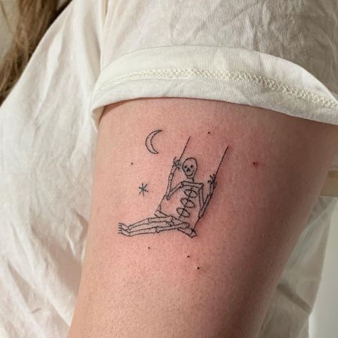 Minimalist Tattoo Skeleton, Skeleton Tattoo Minimalist, Skeleton Minimalist Tattoo, Skeleton Moon Tattoo, Retro Halloween Tattoo, Dainty Skeleton Tattoo, Halloween Tiny Tattoo, Skeleton Tattoo Flash, Dainty Halloween Tattoos