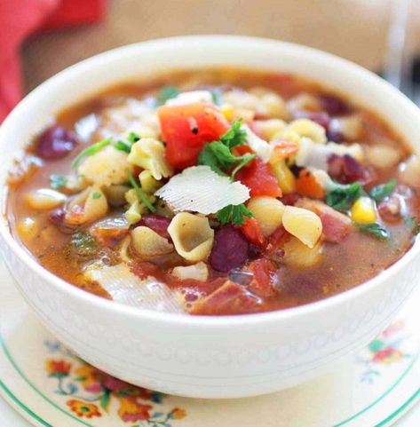 Minestrone Soup For Two, Small Batches Of Soup, Soup For 1 Person, Small Batch Minestrone Soup, Small Batch Vegetable Soup, Small Soup Recipes, Soup For 2 People, Minestrone Soup Recipe Easy, Single Meals