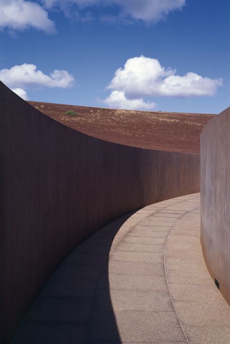 James Turrell Roden Crater Turrell James, Roden Crater, Sculptures Abstract, Chainsaw Carvings, Graffiti Artists, James Turrell, Public Space Design, Interview Magazine, Architectural Competition