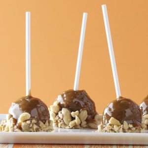 Caramel Apple Cake Pops Caramel Apple Bites, Apple Cake Pops, Cake Pops Recipe, Caramel Apple Cake, Apple Bite, Potluck Desserts, Spice Cake Mix, Cake Pop Recipe, Apple Cake Recipes