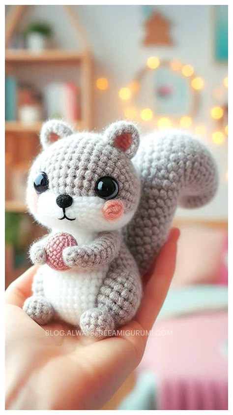 Amigurumi Squirrel Free Crochet Pattern Fluffy Crochet, Crochet Toys Free, Crochet Animal Amigurumi, Crochet Animals Free Patterns, Crochet Amigurumi Free Patterns, Crochet Amigurumi Free, Fun Crochet Projects, Crochet Animal Patterns, Crochet Toy