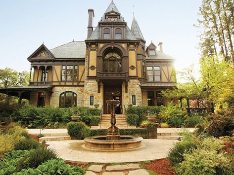 Most Beautiful Napa Valley Wineries | European-Style Architecture - The Visit Napa Valley Blog Wine Trolley, Napa Valley Vacation, Napa Valley Trip, Napa Trip, Napa Wineries, Napa Valley Wineries, California Winery, Cali Trip, California Wine Country